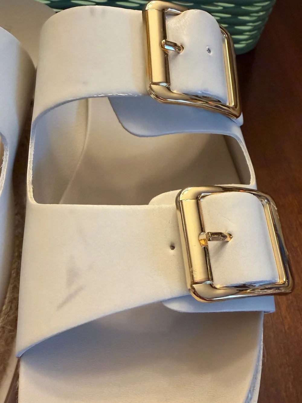 Madden Girl's Mythicall flatform sandal SZ 10 Cream with Gold